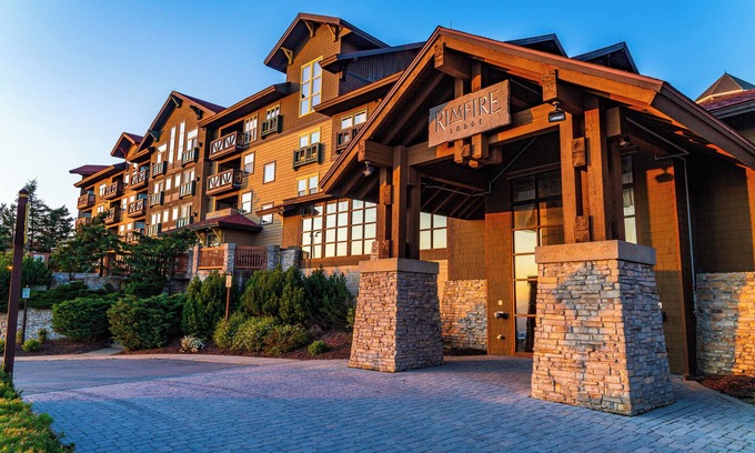 Snowshoe Hotel | Rimfire Lodge