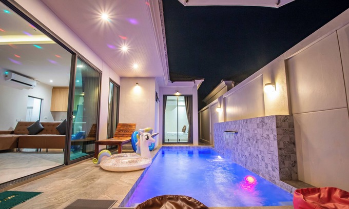 Bang Sare Villa | Rising Pool Villa Bang Saray
