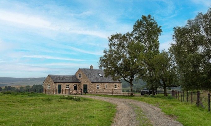 Hallington Casa | Risingham House - sleeps 8 in 4 bedrooms