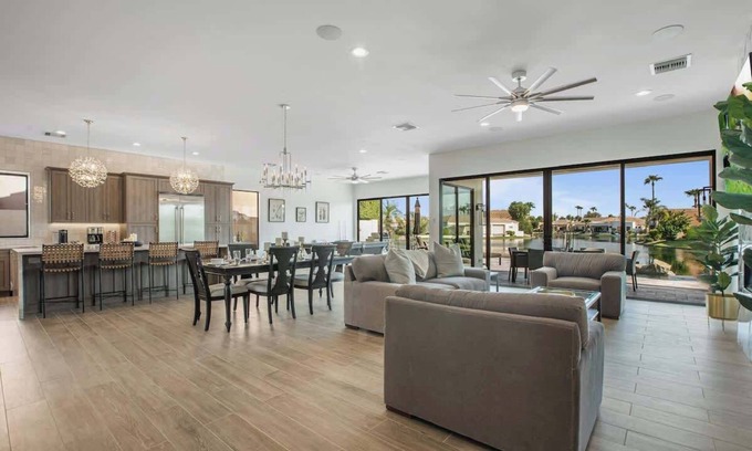 Fox Crossing Casa | Heated Pool at no Charge, 4 Bedrooms 3 Baths, Gourmet kitchen
