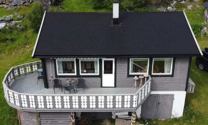 Russenes Casa | Rivdnji Holiday Home Smørfjord