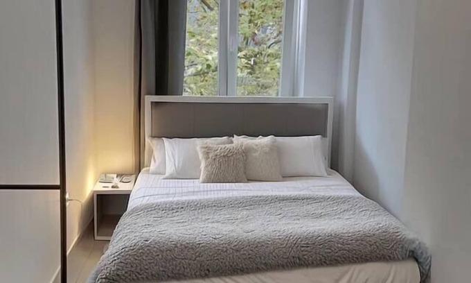 Charleroi Apartamento | Rive Gauche L center - train station - airport
