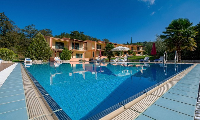 Ano Korakiana Casa | Rivendell Apartments