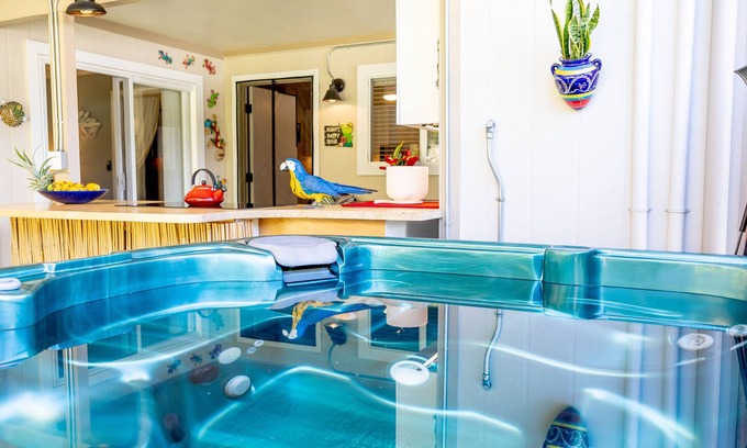 Hilo Apartamento | Rivendell Oasis-Peaceful garden setting with private hot tub close to waterfalls