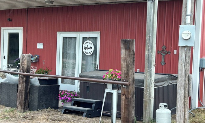 Lincoln County Apartamento | River access Nature,Highland cows, horses, trails hot tub! Experience ranch life