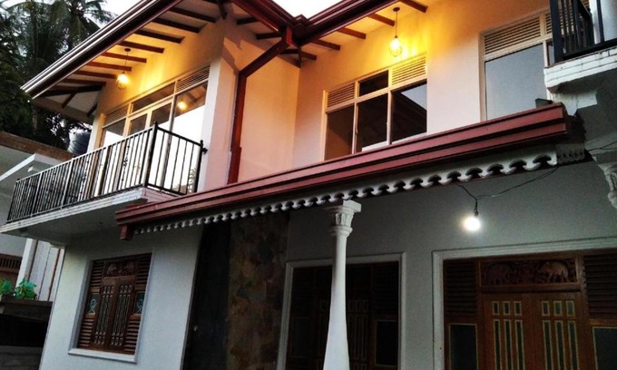 Sirimalwatta Casa | River boundary Residency