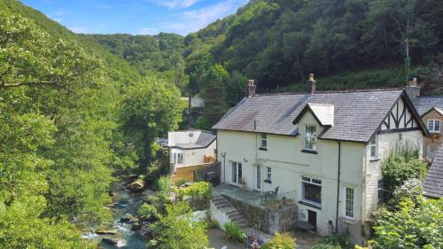 Lynton Casa | River Cottage in stunning location