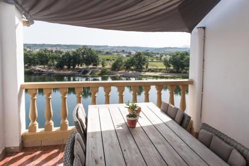Mora d'Ebre Apartamento | River Ebro Apartments