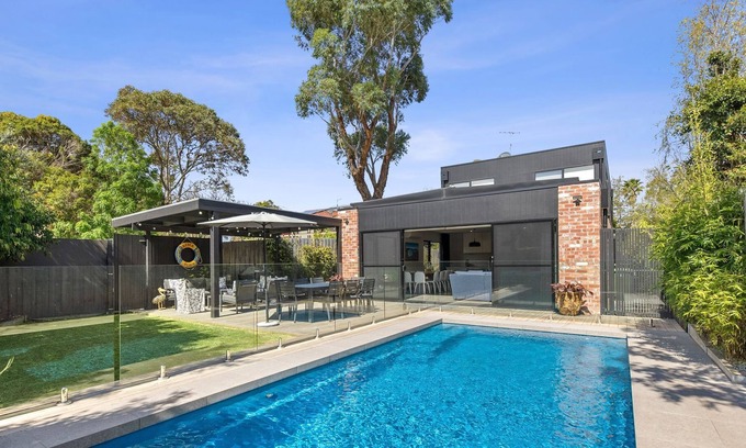 Barwon Heads Casa | RIver End Resort Vibes!