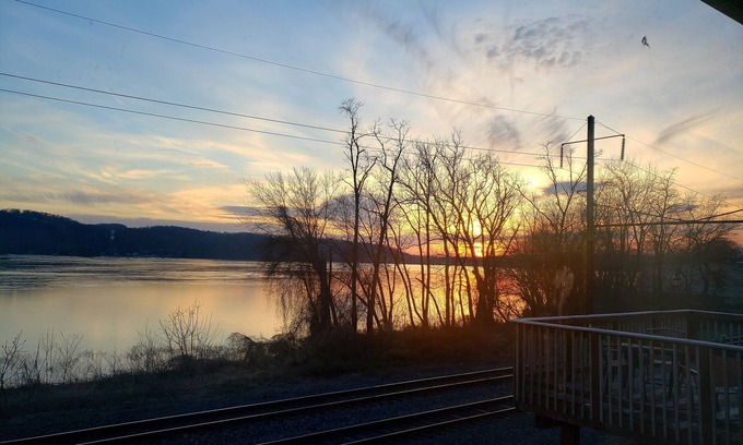 Columbia Apartamento | River Front Property with a View!