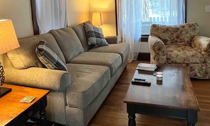 Berea Casa | River House on BW campus!