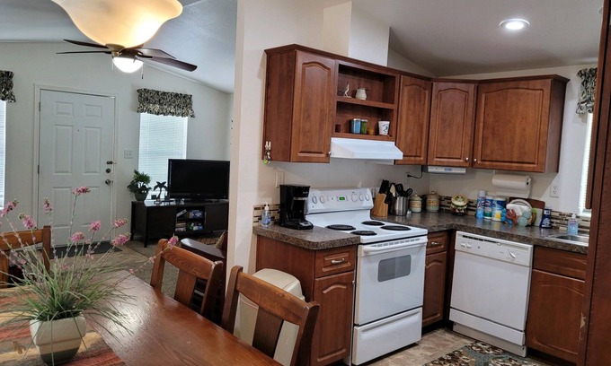 Needles Casa | River House on the Colorado River!!