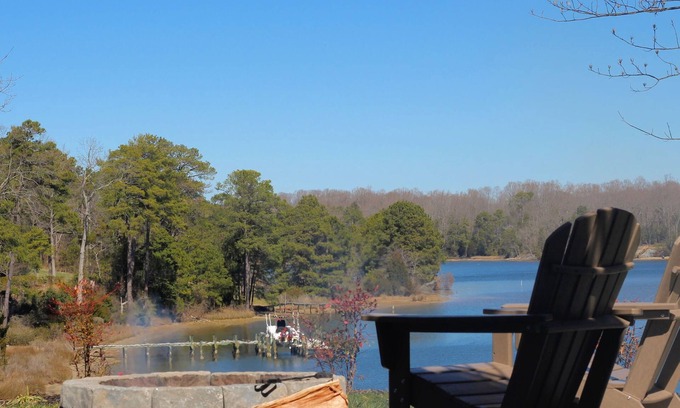Lancaster Casa | River Pointe Place- Waterfront -Private Dock -Hot Tub/Spa