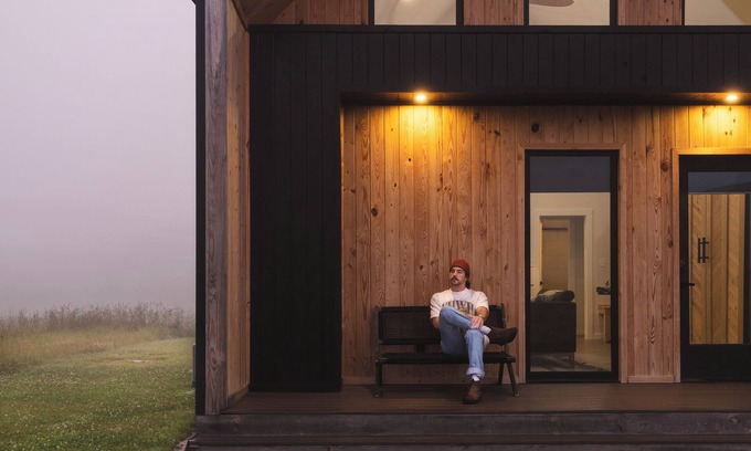 Stanton Cabina | River Rascal by Three Suns Cabins