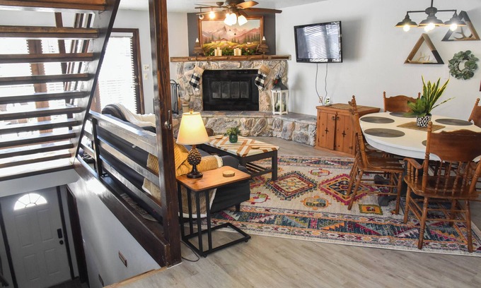 Red River Casa | River Rider at Brookside