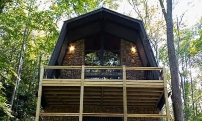 Walland Cabina | River Run: A-Frame Cabin by the Smoky’s on 5 Acres
