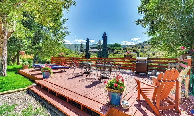 Snowmass Village Condominio | 'River's Bend' Snowmass Condo: Bike, Hike & Ski!