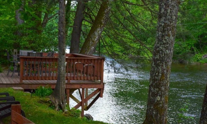 Elkins Cabina | River’s Edge Cabin: perfecto para romance / aventuras al aire libre / relajación