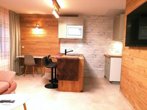 Hainburg Apartamento | RIVER SIDE near FRANKFURT-AIR CONDITION-PRIVATE PARKING