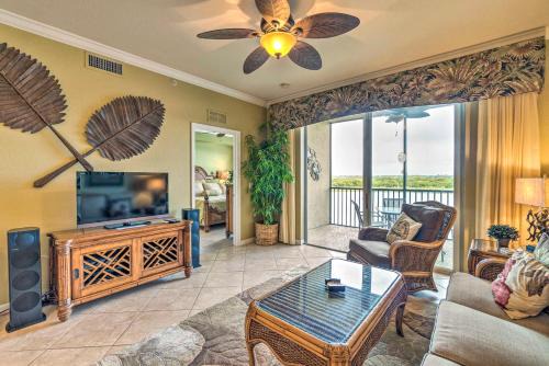 Braden River Apartamento | River Strand Country Club Condo with Pool Access!