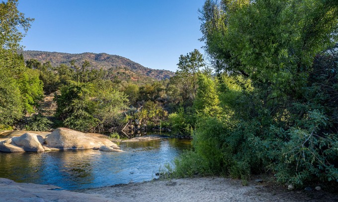 Three Rivers Casa | River Trail House - River and 4 Bedrooms