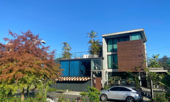 Dongshan Casa | River
