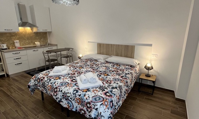 Borgatella Apartamento | Apartamento-Apartamento-Baño Privado-vista al canal