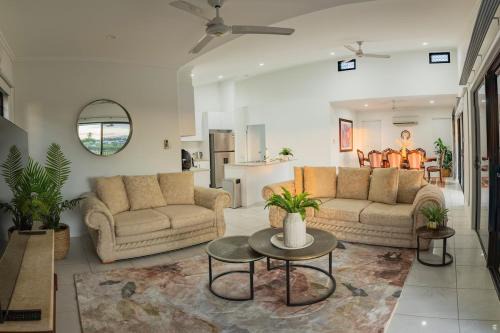 Oonoonba Casa | River View Haven