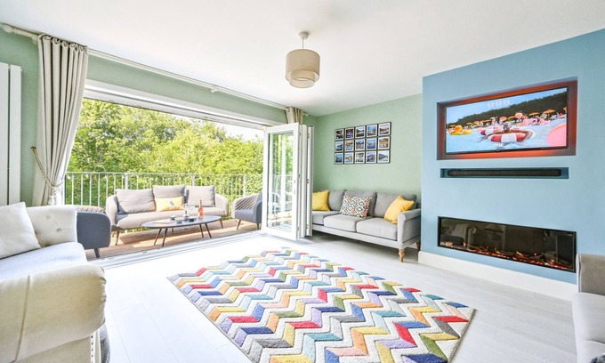 West Looe Casa | River View Retreat - family house close to the centre of Looe