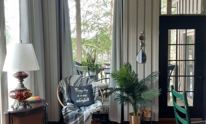 West End Apartamento | River View Retreat- So Cute, So Cozy- Short Walk to SRP Park & Downtown Augusta
