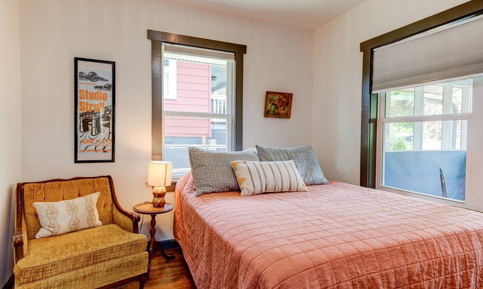 Woodfin Casa | Bungalow en la ladera con vistas: ¡a 3 km del centro de Asheville!