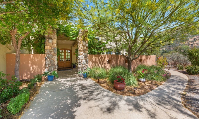 Three Rivers Villa | River Villa with Pool and Spa ~ best swimming hole in town
