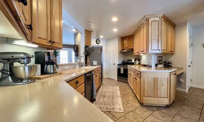 Baker City Casa | River Walk North - Beautiful 3 Bdrm, 2 Bath