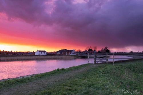Tilney Fen End Cama Y Desayuno | Riverbank Guest House
