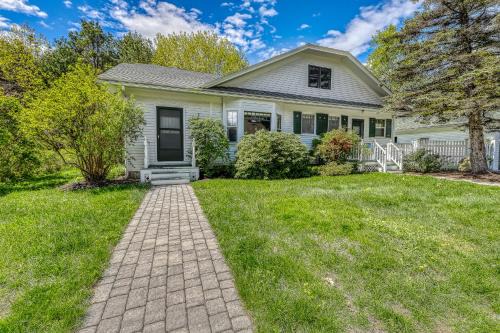 Ogunquit Casa | Riverbank
