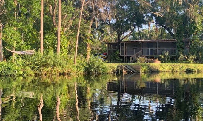 Ruskin Casa | Riverbend Retreat on the Little Manatee River