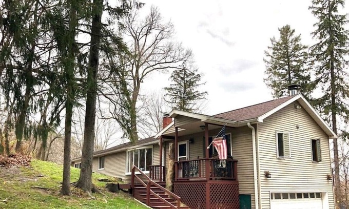Grand Detour Casa | Riverfront 3 BR 2 BA Home on Private Wooded Lot