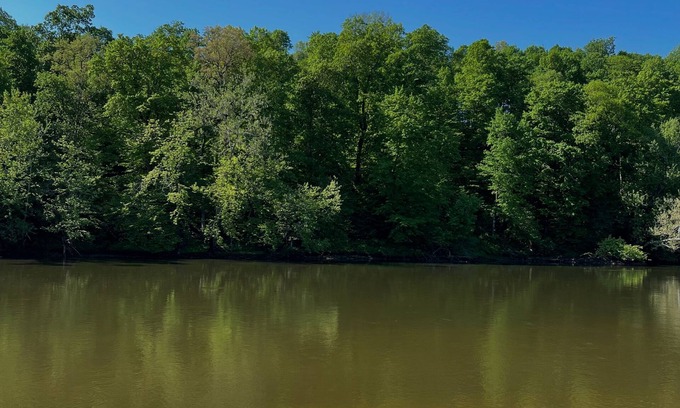 Rockfield Casa | Riverfront 3BR Retreat Sleeps 8 Peaceful Tippecanoe Getaway