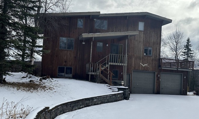 Soldotna Apartamento | Riverfront Basement Apartment with Access to Kenai River Fishing