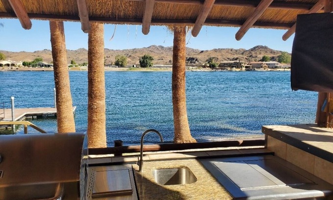 Parker Dam Villa | Riverfront Beach Villa 7