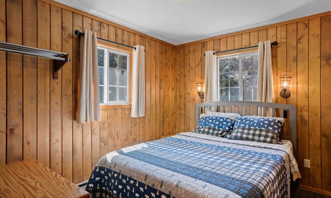 Almont Casa | Riverfront Cabins: Fish, Raft & Ride in Colorado's Outdoor Playground