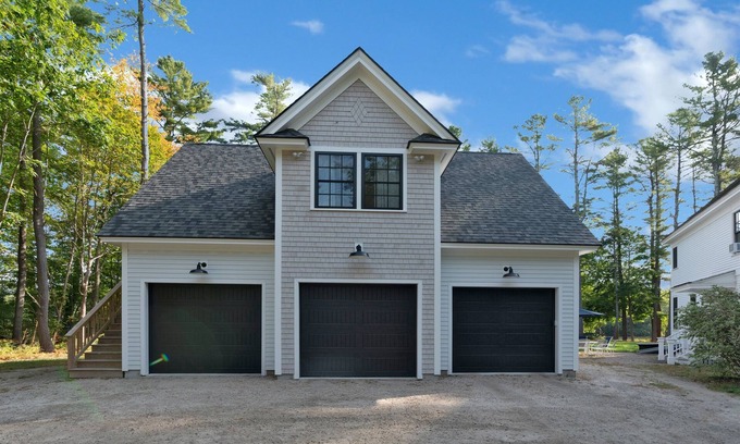 Kennebunk Casa | Riverfront! Close to Dock Square & Beach! KBK/KPT