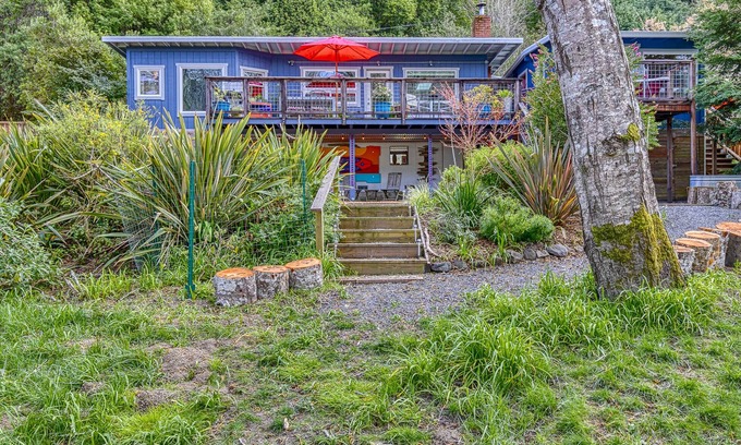 Duncans Mills Cabaña | Riverfront cottage w/ hot tub, lush gardens, privacy & river access, pets ok!