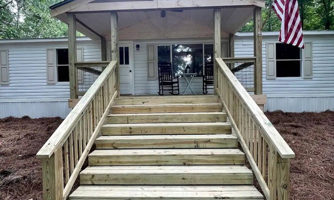 Thomaston Casa | Riverfront Cottage with Island on the Flint River