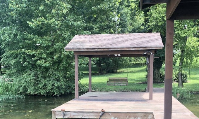 Chickamauga Lake Casa | Riverfront Getaway in Birchwood