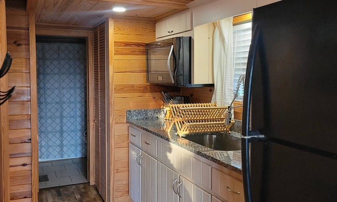 Brunswick Cabina | Riverfront Getaway