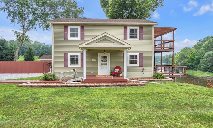 Winamac Casa | Casa frente al río con hermosas vistas del río Tippecanoe en Winamac, IN
