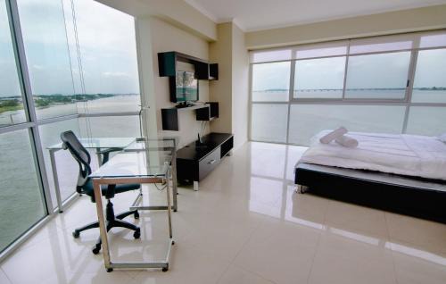 Las Peñas Apartamento | Riverfront I 2, piso 4, suite vista al rio, Puerto Santa Ana, Guayaquil