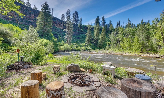 Boise Casa | Riverfront & Lake Retreat: 9 Mi to Lucky Peak!