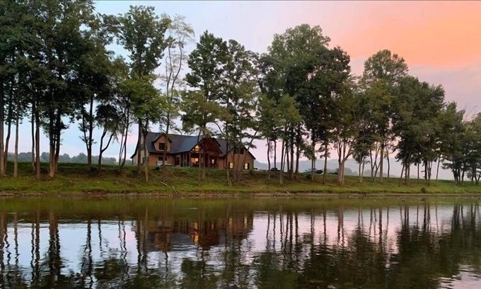 Parsons Casa | Riverfront Lodge on 100 acres! Swimming hole, Kayaks, Hot tub!